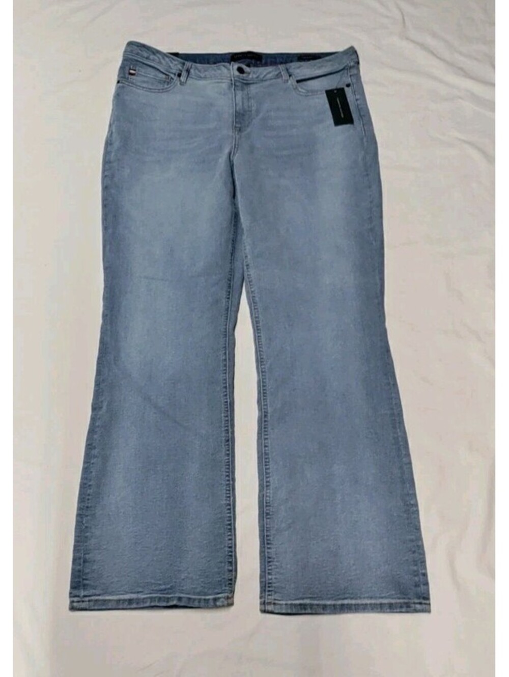Tommy Hilfiger Tribeca Bootcut Light Blue Denim Women's Blue Jeans Size 16 NEW
